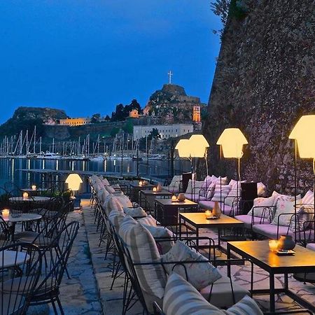 Corfu Square Studio Luaran gambar