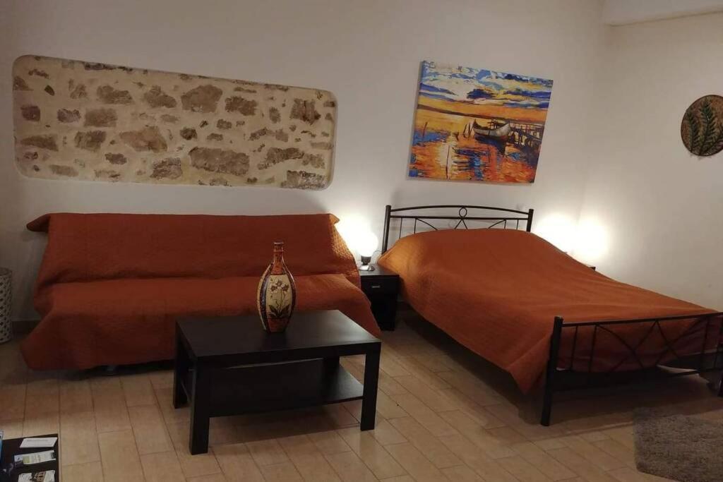 Corfu Square Studio Luaran gambar